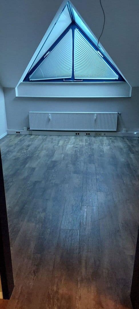 Pronájem kanceláře 950 m², Führser Mühlweg 70, 31582, Nienburg/Weser, Dolní Sasko Pronájem kanceláře 950 m², Führser Mühlweg 70, 31582, Nienburg/Weser, Dolní Sasko