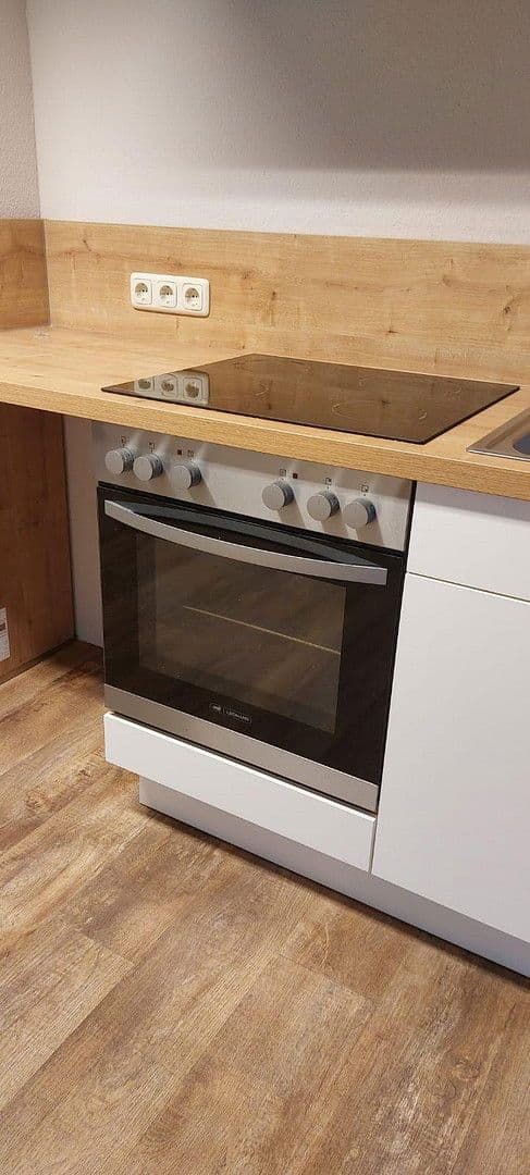 Pronájem kanceláře 950 m², Führser Mühlweg 70, 31582, Nienburg/Weser, Dolní Sasko Pronájem kanceláře 950 m², Führser Mühlweg 70, 31582, Nienburg/Weser, Dolní Sasko