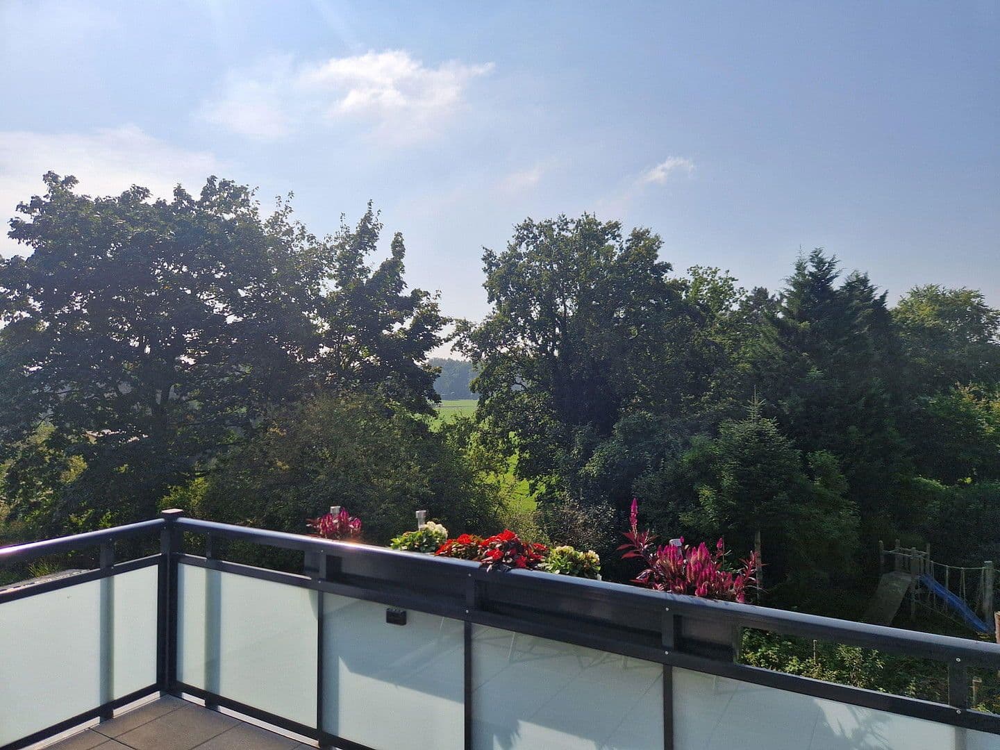 Pronájem bytu 3+kk 83 m², Höhenweg 35, Oberhausen, Severní Porýní-Vestfálsko Pronájem bytu 3+kk 83 m², Höhenweg 35, Oberhausen, Severní Porýní-Vestfálsko