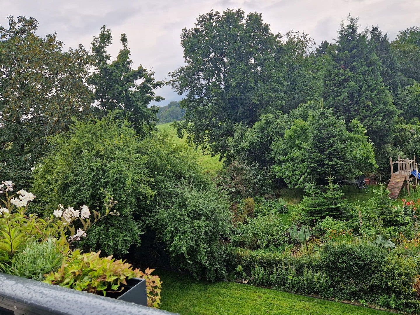 Pronájem bytu 3+kk 83 m², Höhenweg 35, Oberhausen, Severní Porýní-Vestfálsko Pronájem bytu 3+kk 83 m², Höhenweg 35, Oberhausen, Severní Porýní-Vestfálsko