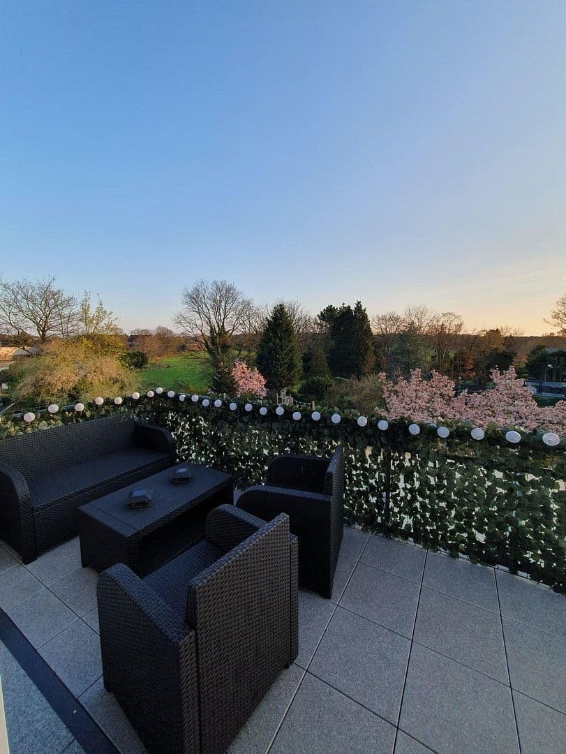 Pronájem bytu 3+kk 83 m², Höhenweg 35, Oberhausen, Severní Porýní-Vestfálsko Pronájem bytu 3+kk 83 m², Höhenweg 35, Oberhausen, Severní Porýní-Vestfálsko