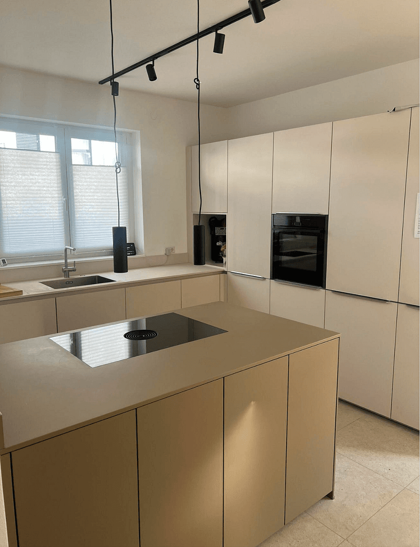 Pronájem domu 185 m², pozemek 222 m², Offenburg, Bádensko-Württembersko Pronájem domu 185 m², pozemek 222 m², Offenburg, Bádensko-Württembersko