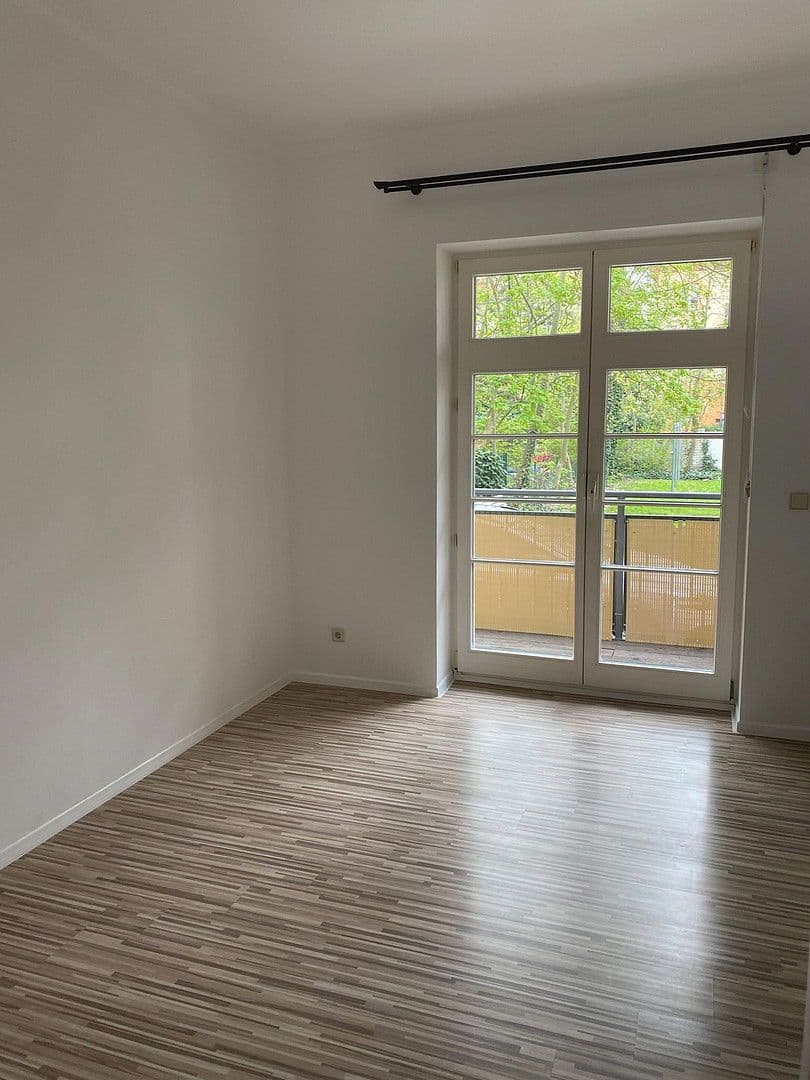 Prodej bytu 4+1 90 m², Adolph-Menzel-Strasse 11, Leipzig, Sasko Prodej bytu 4+1 90 m², Adolph-Menzel-Strasse 11, Leipzig, Sasko