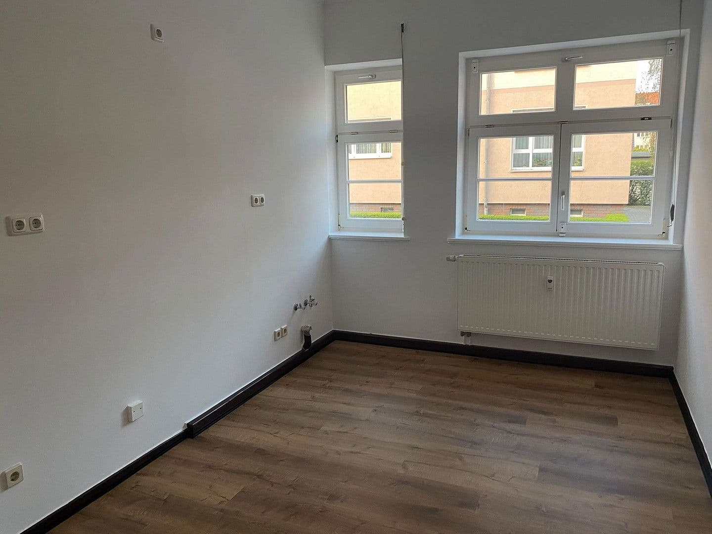 Prodej bytu 4+1 90 m², Adolph-Menzel-Strasse 11, Leipzig, Sasko Prodej bytu 4+1 90 m², Adolph-Menzel-Strasse 11, Leipzig, Sasko