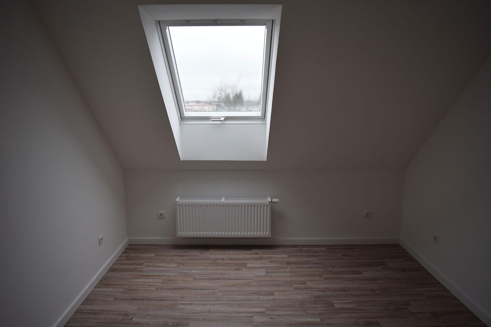 Pronájem kanceláře 73 m², Riedstadt, Hessen Pronájem kanceláře 73 m², Riedstadt, Hessen