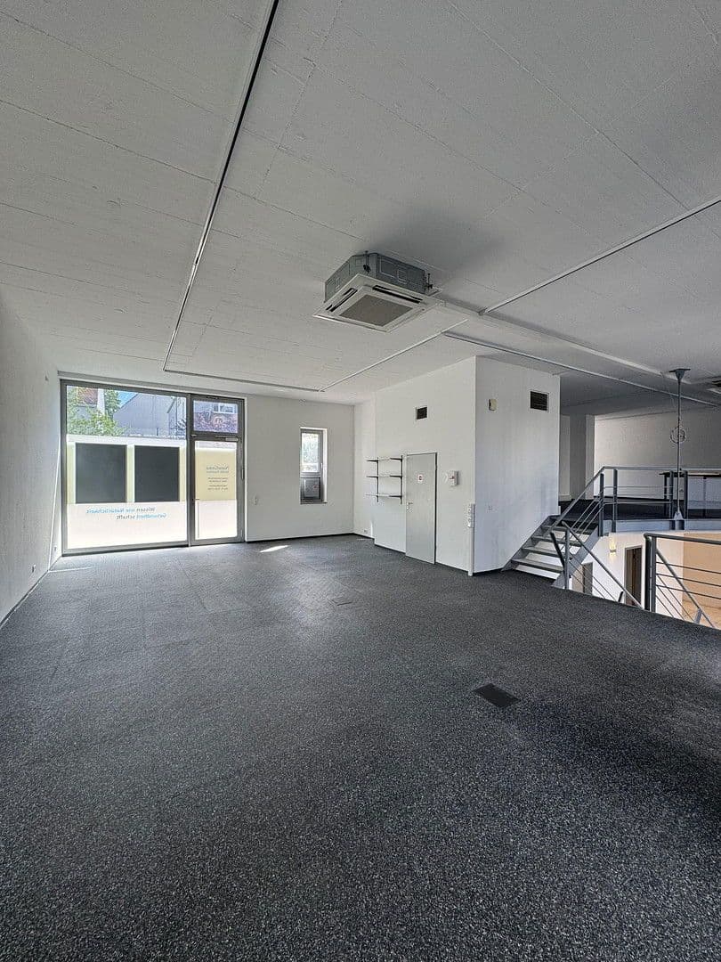 Pronájem kanceláře 315 m², Münchener Straße 113, Ingolstadt, Bavorsko Pronájem kanceláře 315 m², Münchener Straße 113, Ingolstadt, Bavorsko