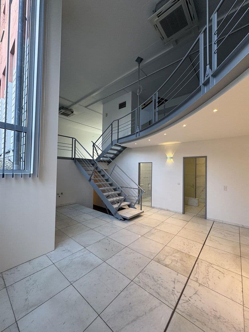 Pronájem kanceláře 315 m², Münchener Straße 113, Ingolstadt, Bavorsko Pronájem kanceláře 315 m², Münchener Straße 113, Ingolstadt, Bavorsko