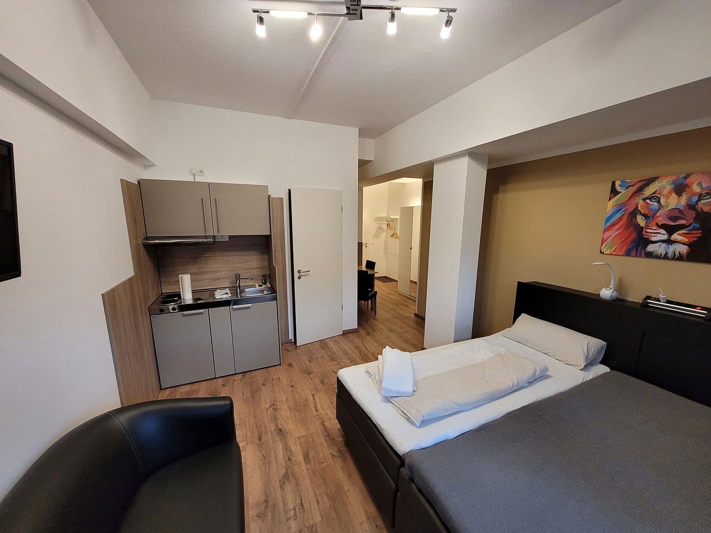 Pronájem bytu 1+1 25 m², Baldhamer Straße 72, Vaterstetten, Bavorsko Pronájem bytu 1+1 25 m², Baldhamer Straße 72, Vaterstetten, Bavorsko