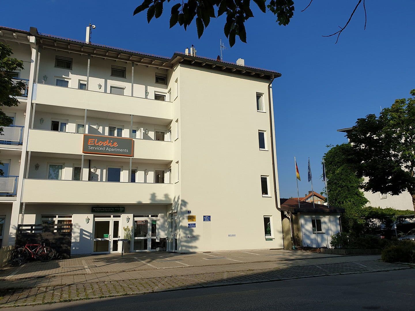 Pronájem bytu 1+1 25 m², Baldhamer Straße 72, Vaterstetten, Bavorsko Pronájem bytu 1+1 25 m², Baldhamer Straße 72, Vaterstetten, Bavorsko