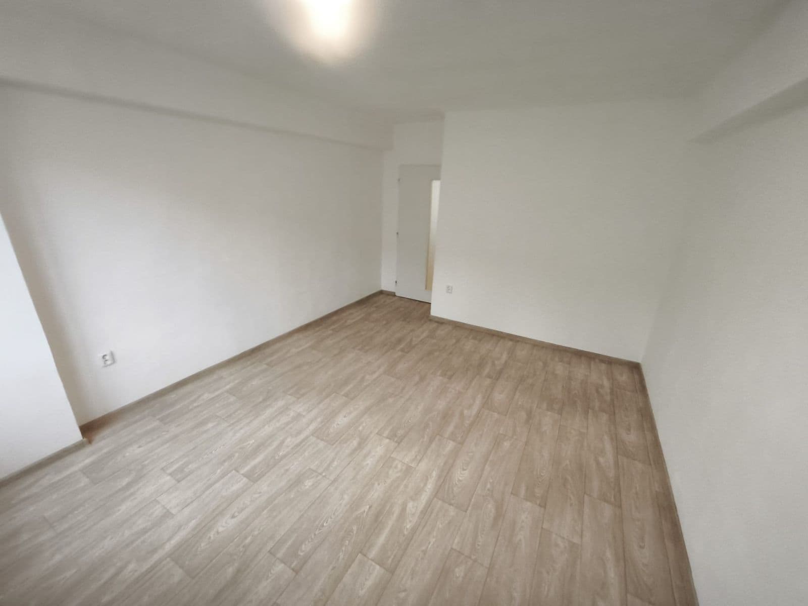 Pronájem bytu 3+kk 69 m², Alfonse Muchy, Nymburk, Středočeský kraj Pronájem bytu 3+kk 69 m², Alfonse Muchy, Nymburk, Středočeský kraj