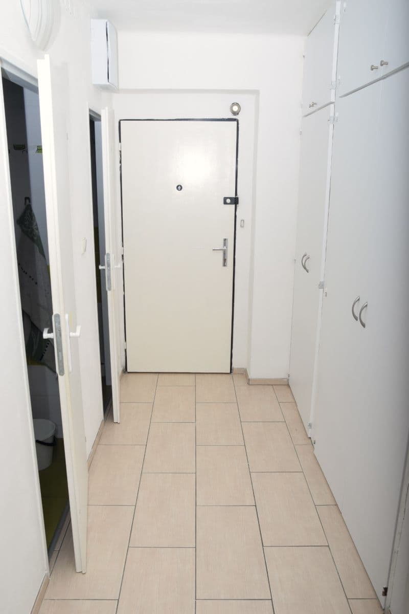 Pronájem bytu 3+kk 69 m², Alfonse Muchy, Nymburk, Středočeský kraj Pronájem bytu 3+kk 69 m², Alfonse Muchy, Nymburk, Středočeský kraj