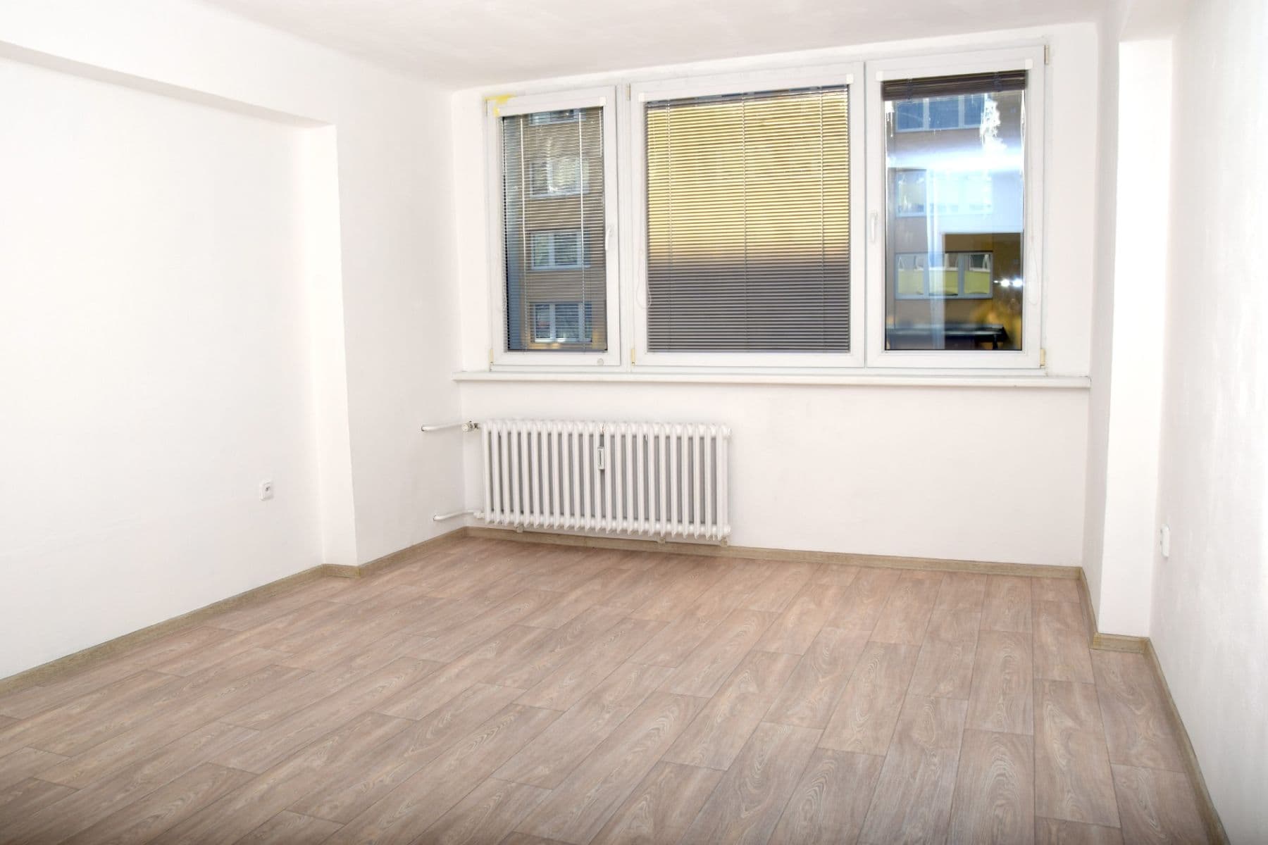 Pronájem bytu 3+kk 69 m², Alfonse Muchy, Nymburk, Středočeský kraj Pronájem bytu 3+kk 69 m², Alfonse Muchy, Nymburk, Středočeský kraj