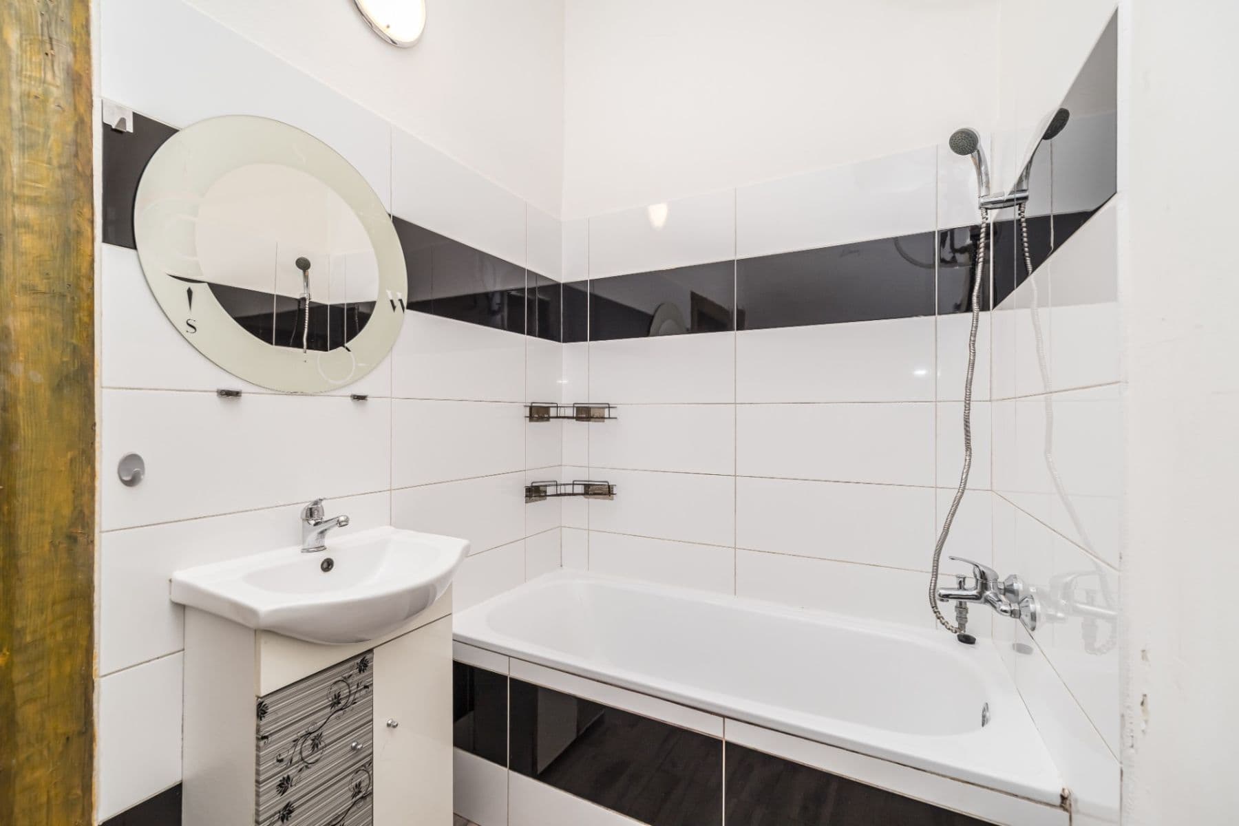 Prodej bytu 3+1 95 m², Horní, Praha, Praha Prodej bytu 3+1 95 m², Horní, Praha, Praha