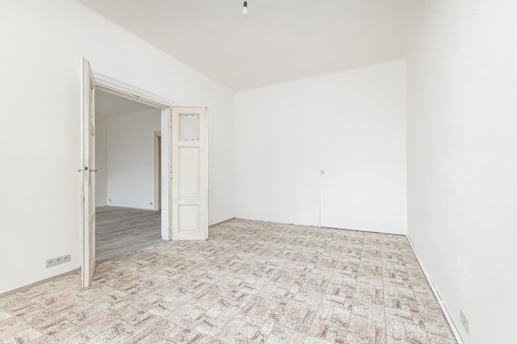 Prodej bytu 2+1 85 m², Karlínské náměstí, Praha, Praha Prodej bytu 2+1 85 m², Karlínské náměstí, Praha, Praha