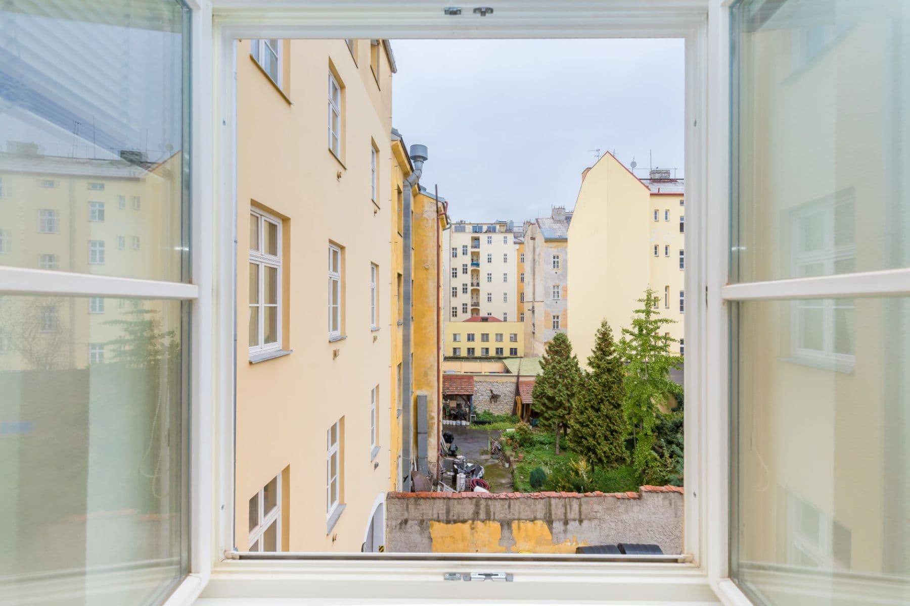 Prodej bytu 2+1 85 m², Karlínské náměstí, Praha, Praha Prodej bytu 2+1 85 m², Karlínské náměstí, Praha, Praha