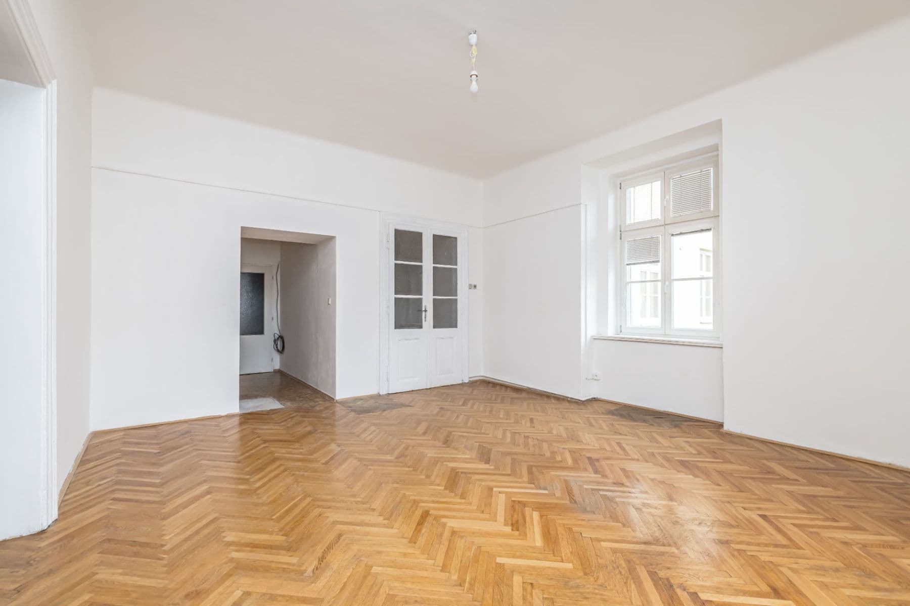 Prodej bytu 2+1 85 m², Karlínské náměstí, Praha, Praha Prodej bytu 2+1 85 m², Karlínské náměstí, Praha, Praha