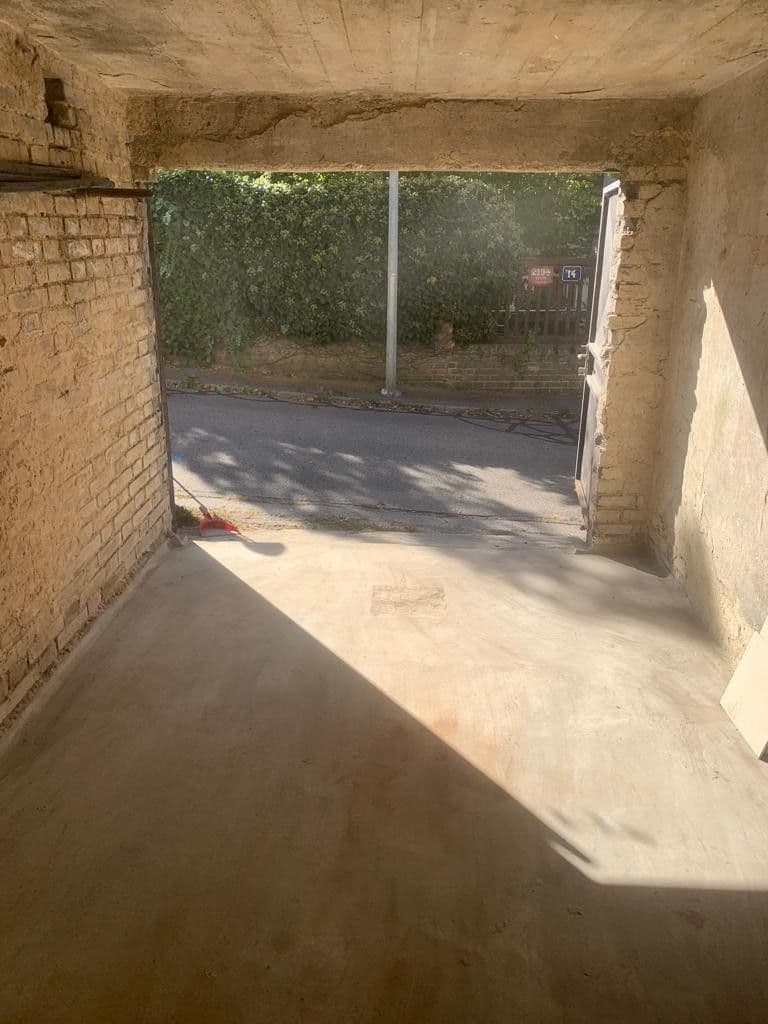 Pronájem garáže 15 m², Pod Děvínem, Praha, Praha Pronájem garáže 15 m², Pod Děvínem, Praha, Praha