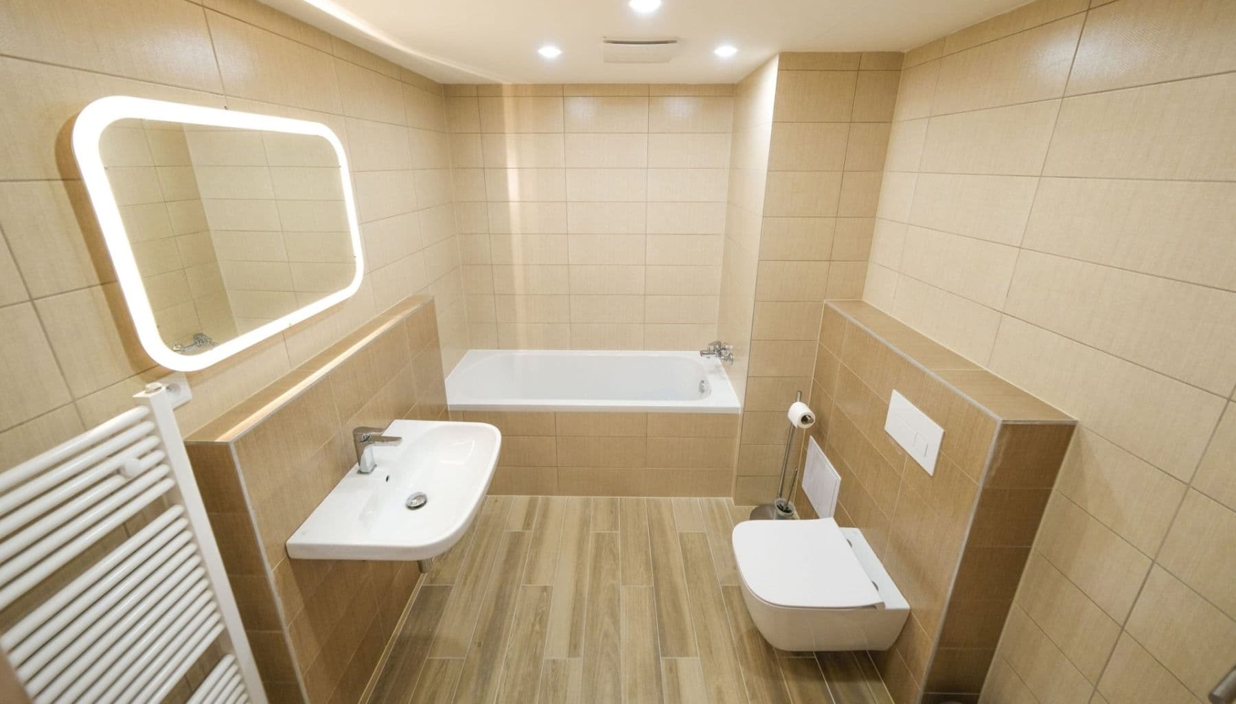 Prodej bytu 2+kk 52 m², Lázeňská, Slaný, Středočeský kraj Prodej bytu 2+kk 52 m², Lázeňská, Slaný, Středočeský kraj