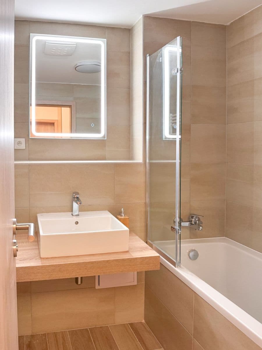 Prodej bytu 2+kk 47 m², Lázeňská, Slaný, Středočeský kraj Prodej bytu 2+kk 47 m², Lázeňská, Slaný, Středočeský kraj