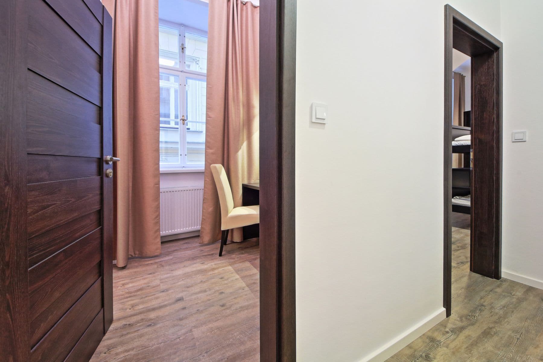 Pronájem bytu 125 m², Smetanovo nábřeží, Praha, Praha Pronájem bytu 125 m², Smetanovo nábřeží, Praha, Praha