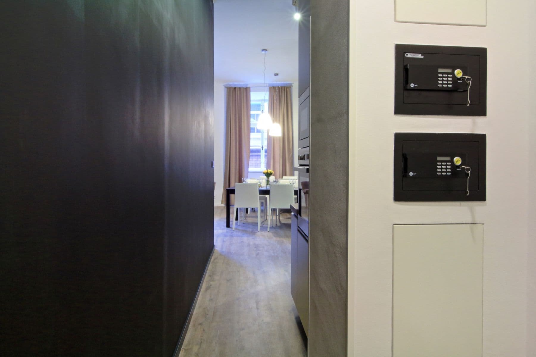 Pronájem bytu 125 m², Smetanovo nábřeží, Praha, Praha Pronájem bytu 125 m², Smetanovo nábřeží, Praha, Praha