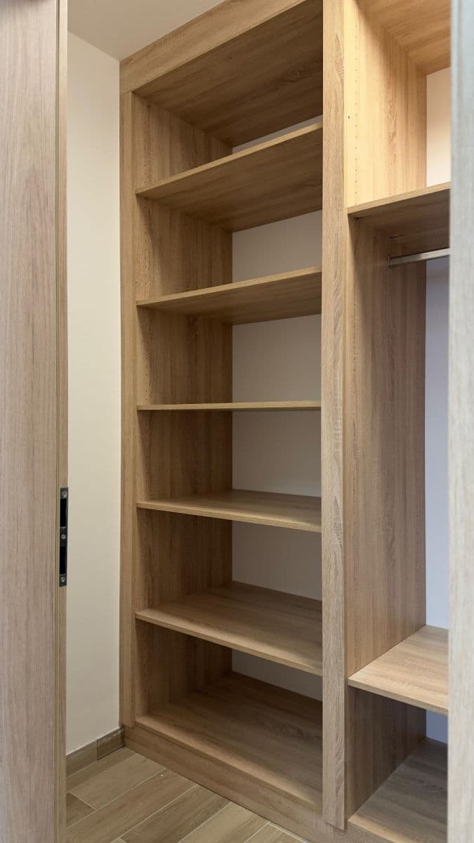 Prodej bytu 2+kk 55 m², Lázeňská, Slaný, Středočeský kraj Prodej bytu 2+kk 55 m², Lázeňská, Slaný, Středočeský kraj