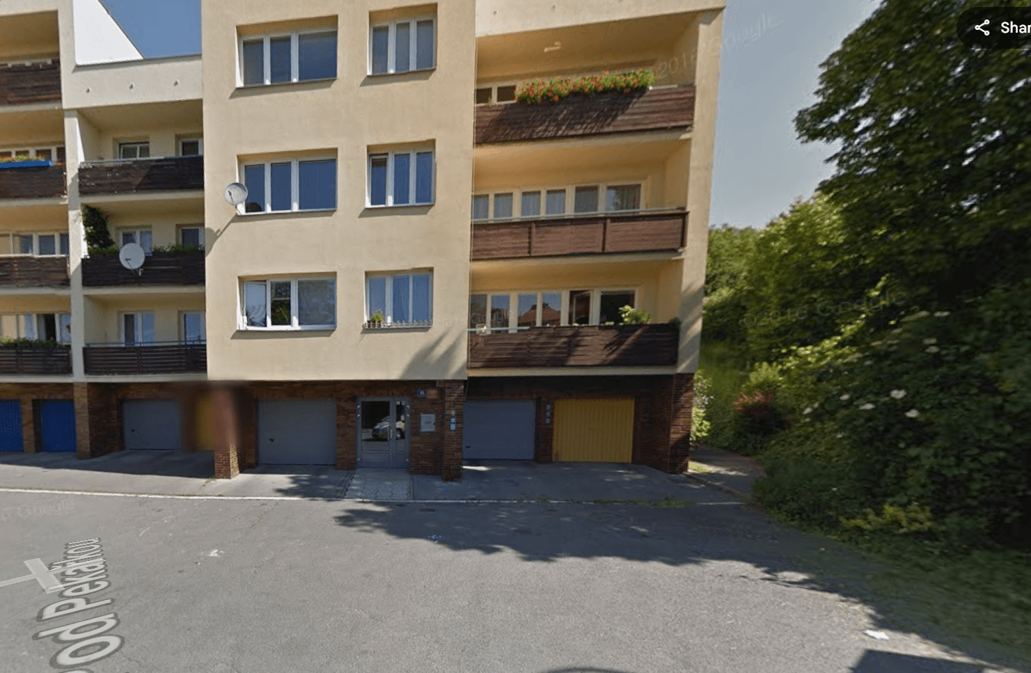 Pronájem garáže 16 m², Pod Pekařkou, Praha, Praha Pronájem garáže 16 m², Pod Pekařkou, Praha, Praha
