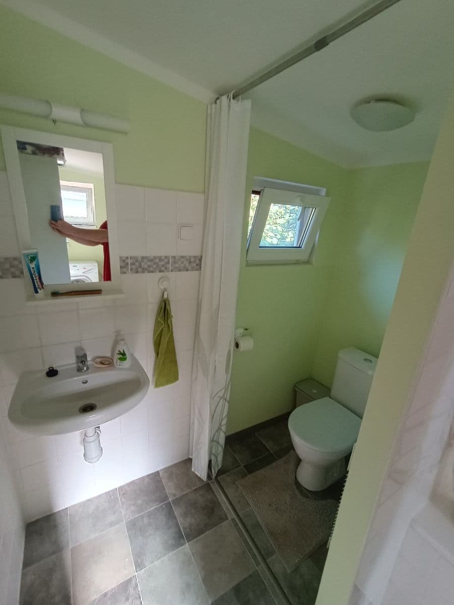 Prodej chaty, chalupy 46 m², pozemek 798 m², Mladova, Bílovice nad Svitavou, Jihomoravský kraj Prodej chaty, chalupy 46 m², pozemek 798 m², Mladova, Bílovice nad Svitavou, Jihomoravský kraj