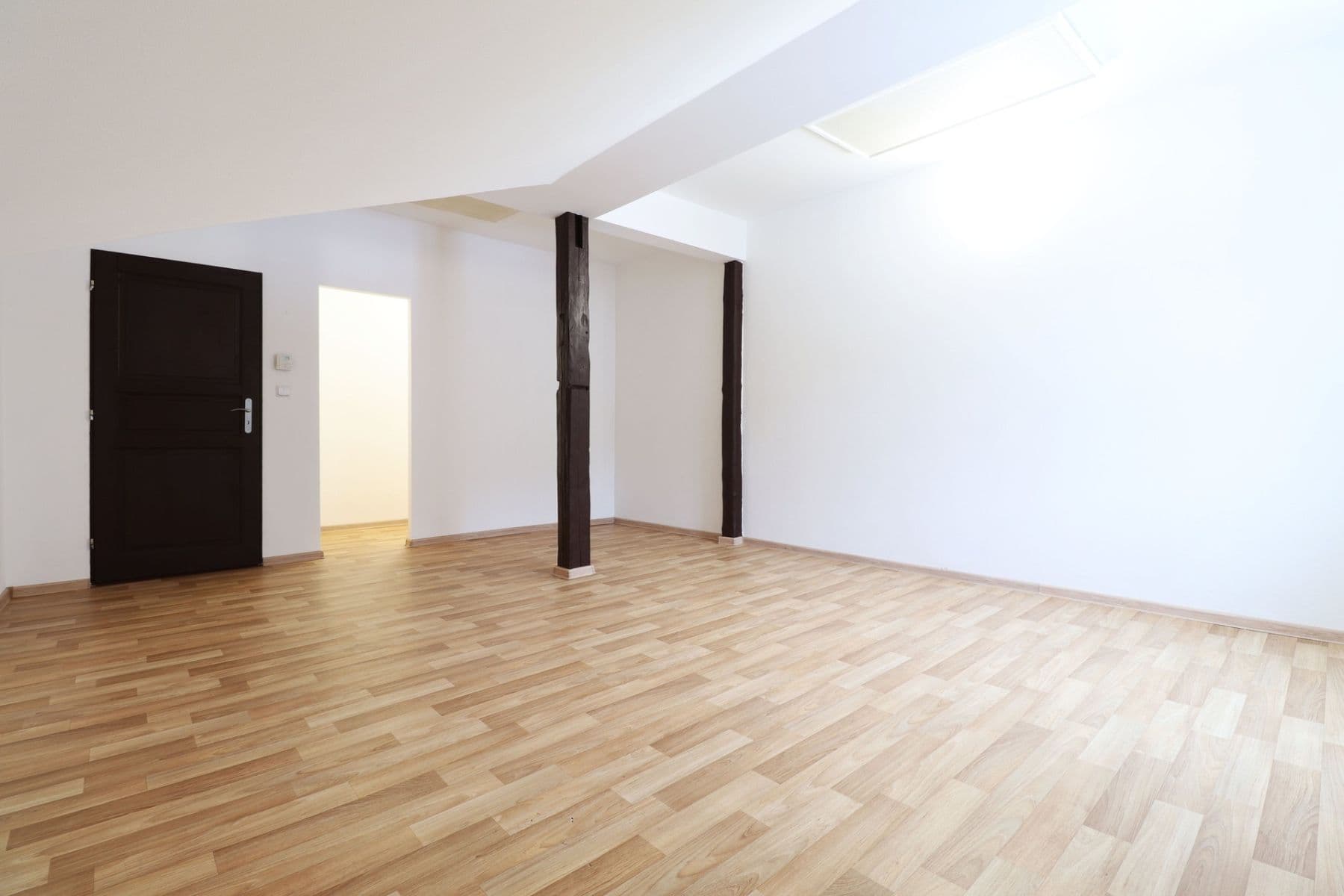 Pronájem bytu 3+kk 85 m², Jílové u Prahy, Středočeský kraj Pronájem bytu 3+kk 85 m², Jílové u Prahy, Středočeský kraj