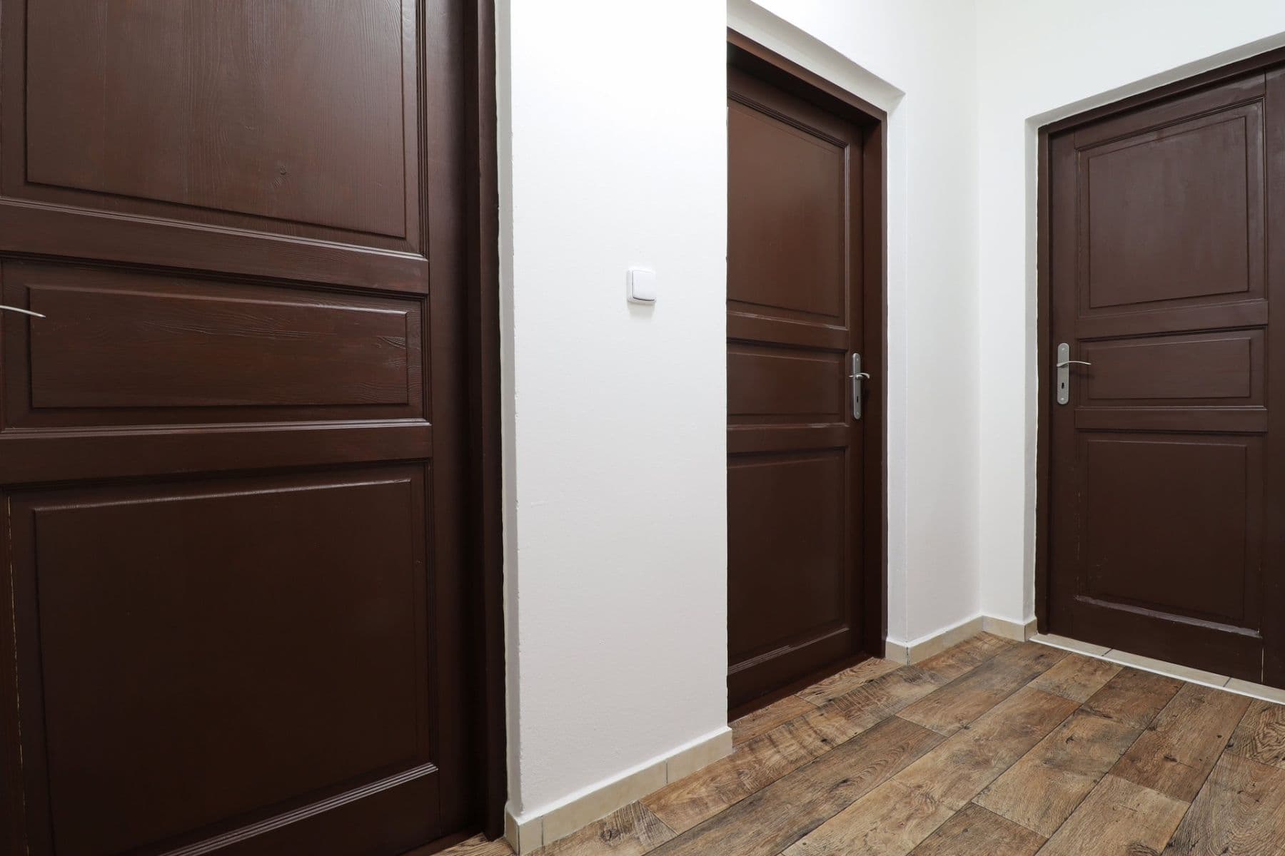 Pronájem bytu 3+kk 85 m², Jílové u Prahy, Středočeský kraj Pronájem bytu 3+kk 85 m², Jílové u Prahy, Středočeský kraj