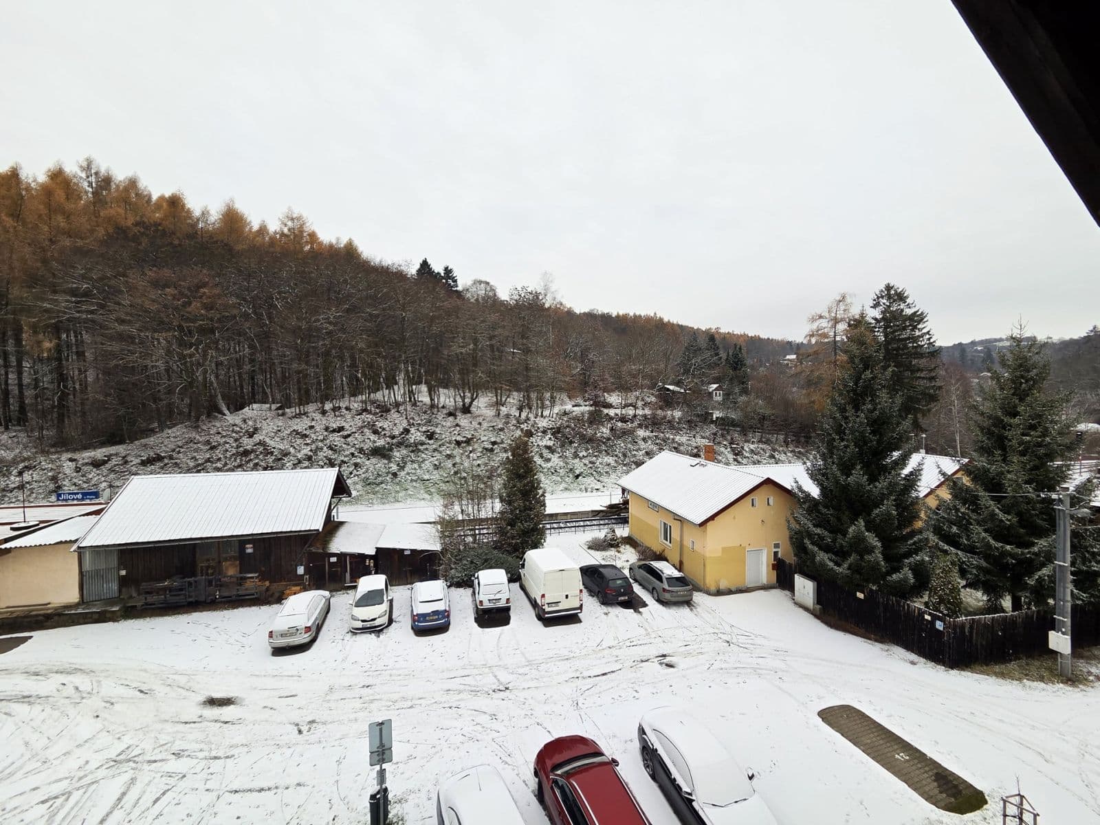 Pronájem bytu 3+kk 85 m², Jílové u Prahy, Středočeský kraj Pronájem bytu 3+kk 85 m², Jílové u Prahy, Středočeský kraj