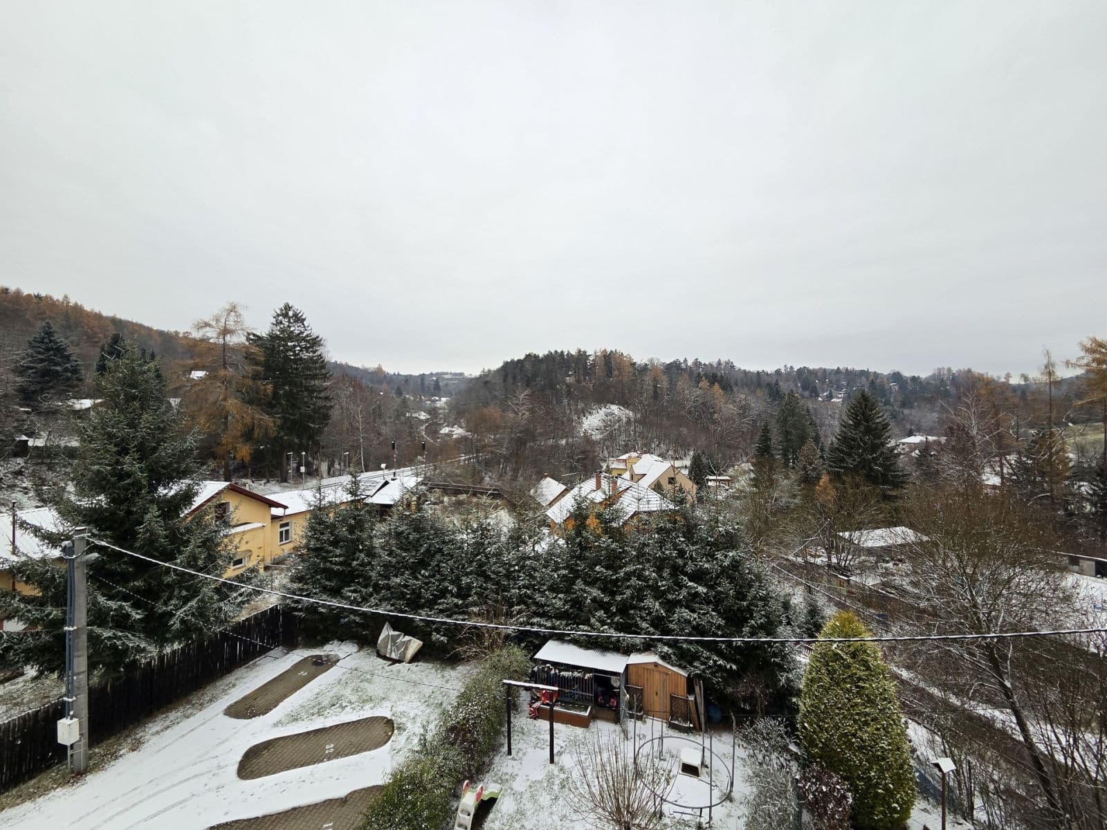 Pronájem bytu 3+kk 85 m², Jílové u Prahy, Středočeský kraj Pronájem bytu 3+kk 85 m², Jílové u Prahy, Středočeský kraj