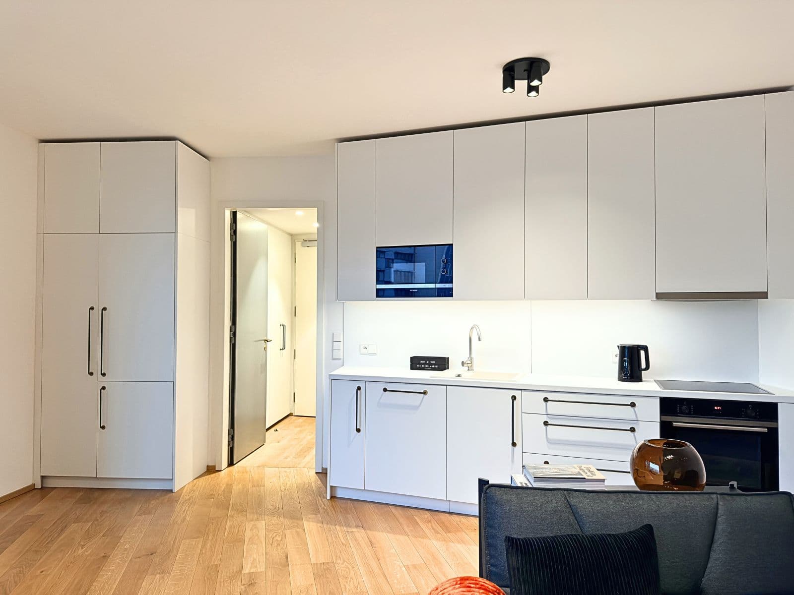 Pronájem bytu 57 m², Komunardů, Praha, Praha Pronájem bytu 57 m², Komunardů, Praha, Praha