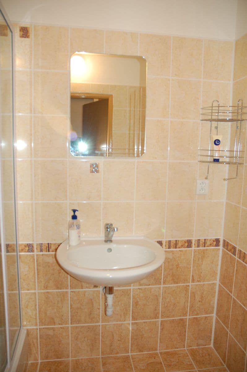 Pronájem bytu 2+kk 56 m², Karla IV., Pardubice, Pardubický kraj Pronájem bytu 2+kk 56 m², Karla IV., Pardubice, Pardubický kraj