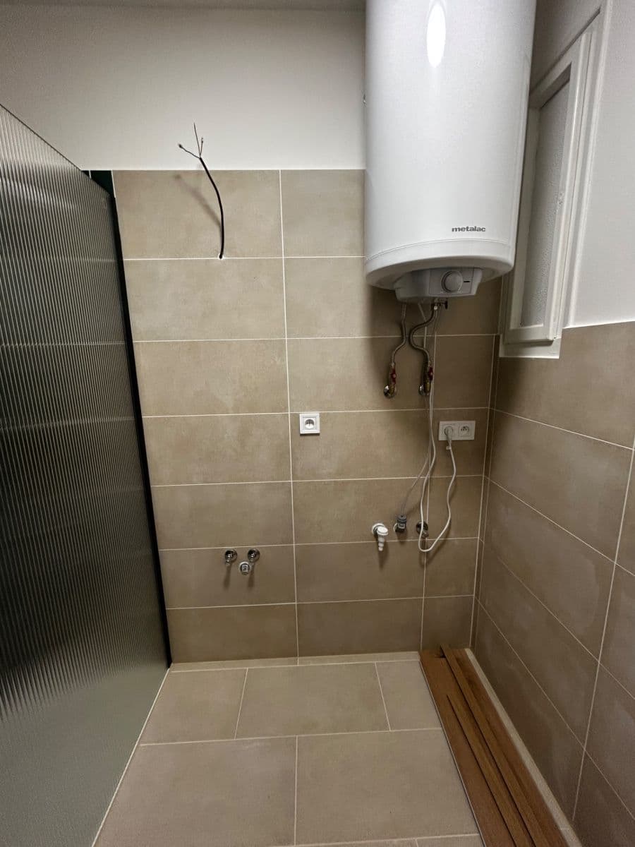 Pronájem bytu 1+1 33 m², Jeseniova, Praha, Praha Pronájem bytu 1+1 33 m², Jeseniova, Praha, Praha