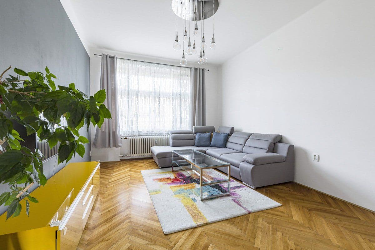 Pronájem bytu 92 m², Štefánikova, Praha, Praha Pronájem bytu 92 m², Štefánikova, Praha, Praha
