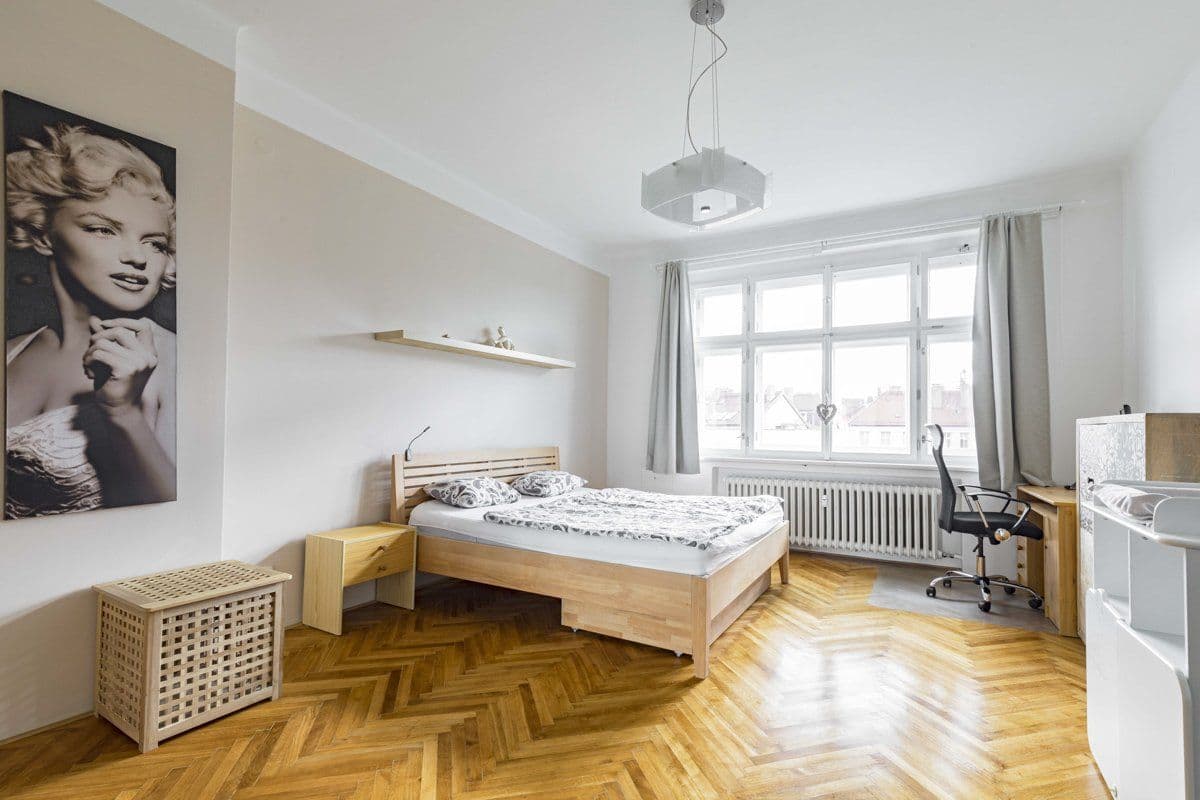 Pronájem bytu 92 m², Štefánikova, Praha, Praha Pronájem bytu 92 m², Štefánikova, Praha, Praha