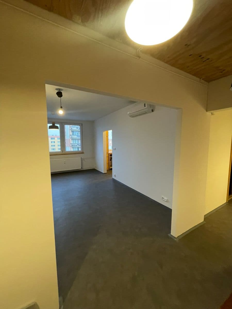 Pronájem bytu 3+1 74 m², Milana Fialy, Ostrava, Moravskoslezský kraj Pronájem bytu 3+1 74 m², Milana Fialy, Ostrava, Moravskoslezský kraj