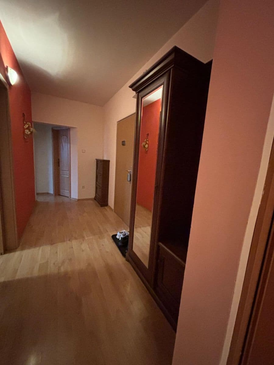Pronájem bytu 3+kk 78 m², Jašíkova, Ružinov, Bratislavský kraj Pronájem bytu 3+kk 78 m², Jašíkova, Ružinov, Bratislavský kraj