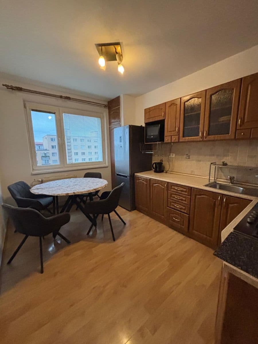 Pronájem bytu 3+kk 78 m², Jašíkova, Ružinov, Bratislavský kraj Pronájem bytu 3+kk 78 m², Jašíkova, Ružinov, Bratislavský kraj
