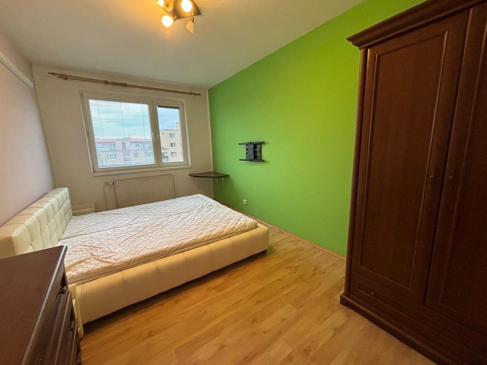 Pronájem bytu 3+kk 78 m², Jašíkova, Ružinov, Bratislavský kraj Pronájem bytu 3+kk 78 m², Jašíkova, Ružinov, Bratislavský kraj