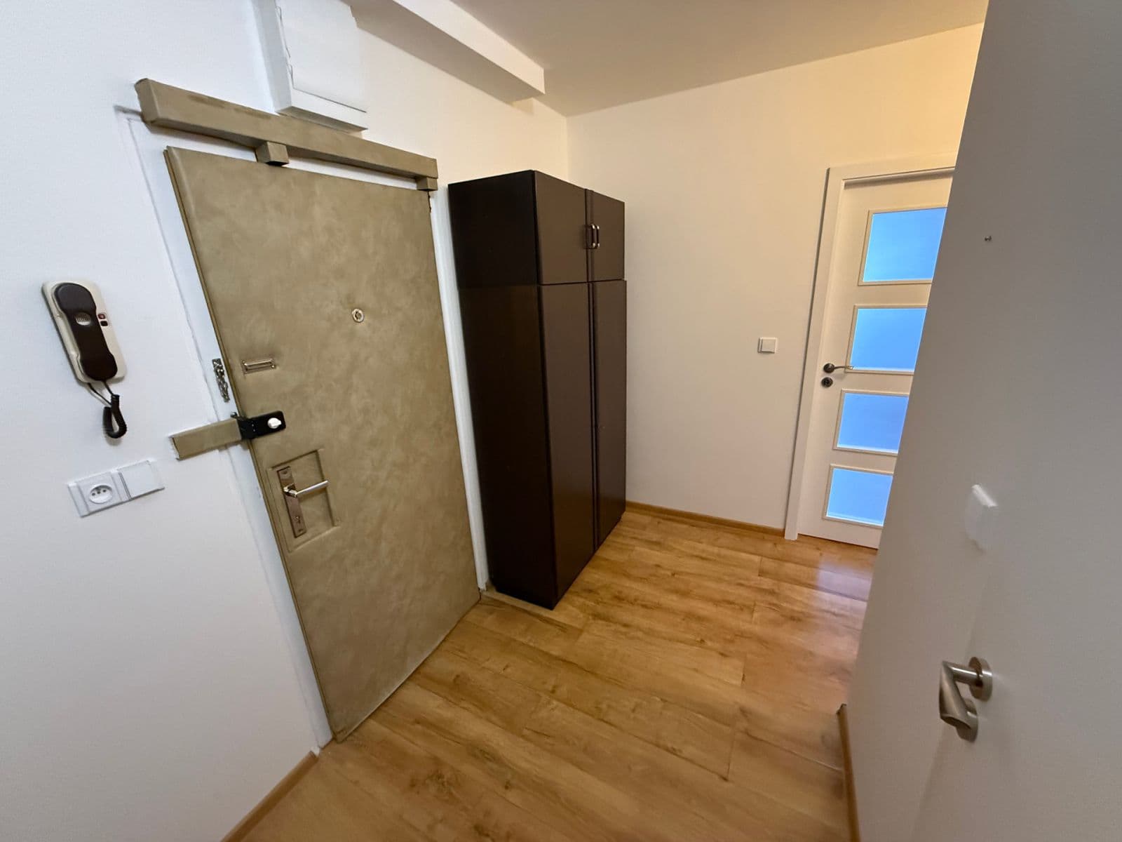 Pronájem bytu 2+kk 43 m², Blattného, Praha, Praha Pronájem bytu 2+kk 43 m², Blattného, Praha, Praha