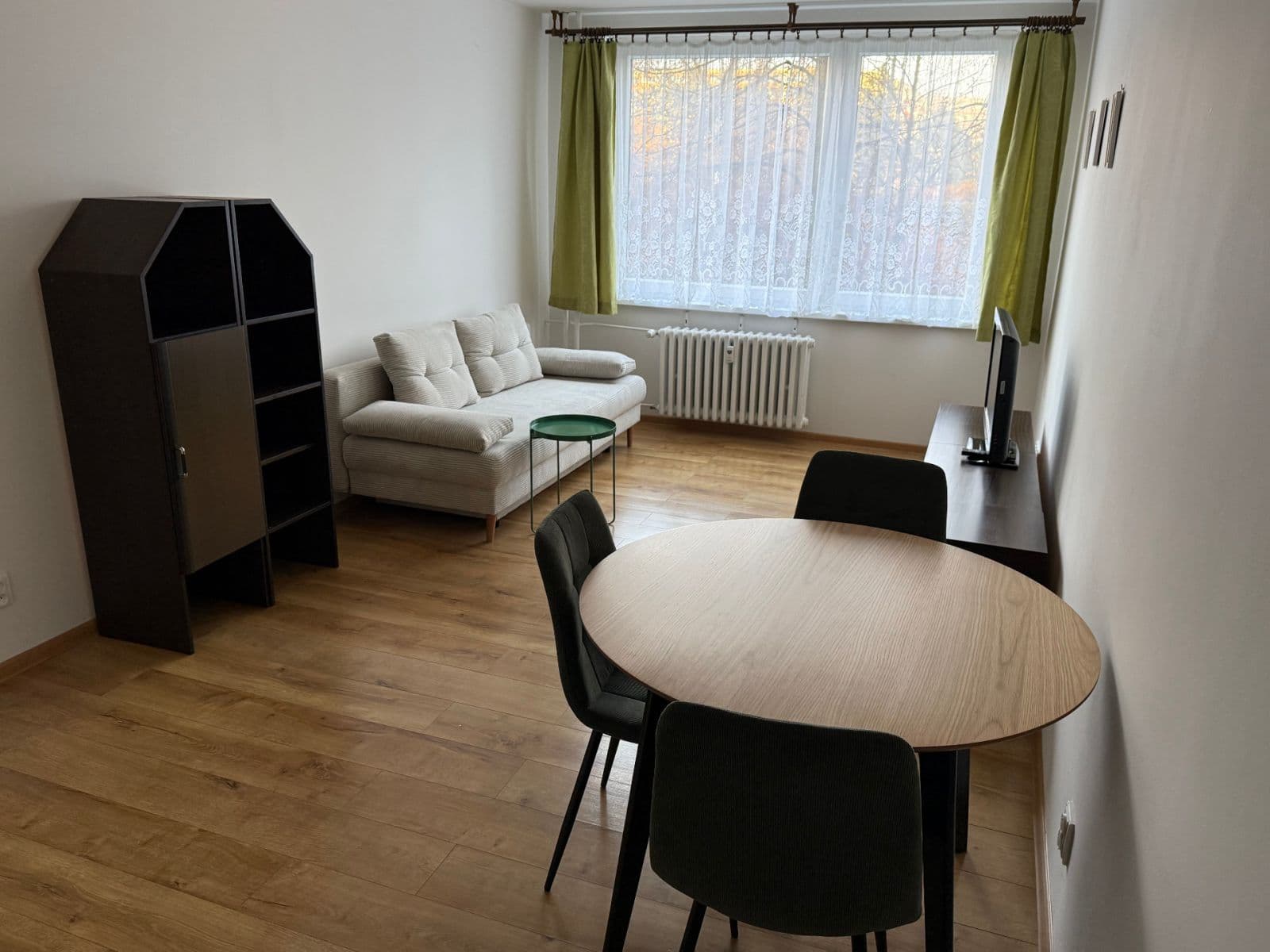 Pronájem bytu 2+kk 43 m², Blattného, Praha, Praha Pronájem bytu 2+kk 43 m², Blattného, Praha, Praha