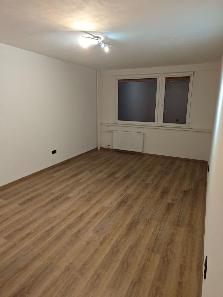 Pronájem bytu 2+1 58 m², Krajní, Plzeň, Plzeňský kraj Pronájem bytu 2+1 58 m², Krajní, Plzeň, Plzeňský kraj