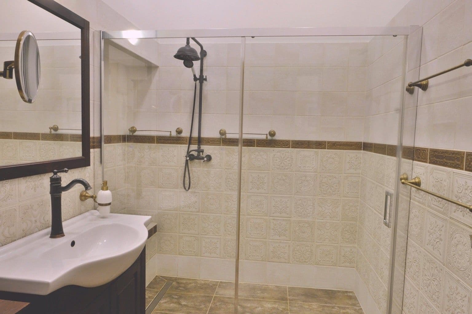 Pronájem bytu 3+kk 96 m², Ouvalova, Slaný, Středočeský kraj Pronájem bytu 3+kk 96 m², Ouvalova, Slaný, Středočeský kraj