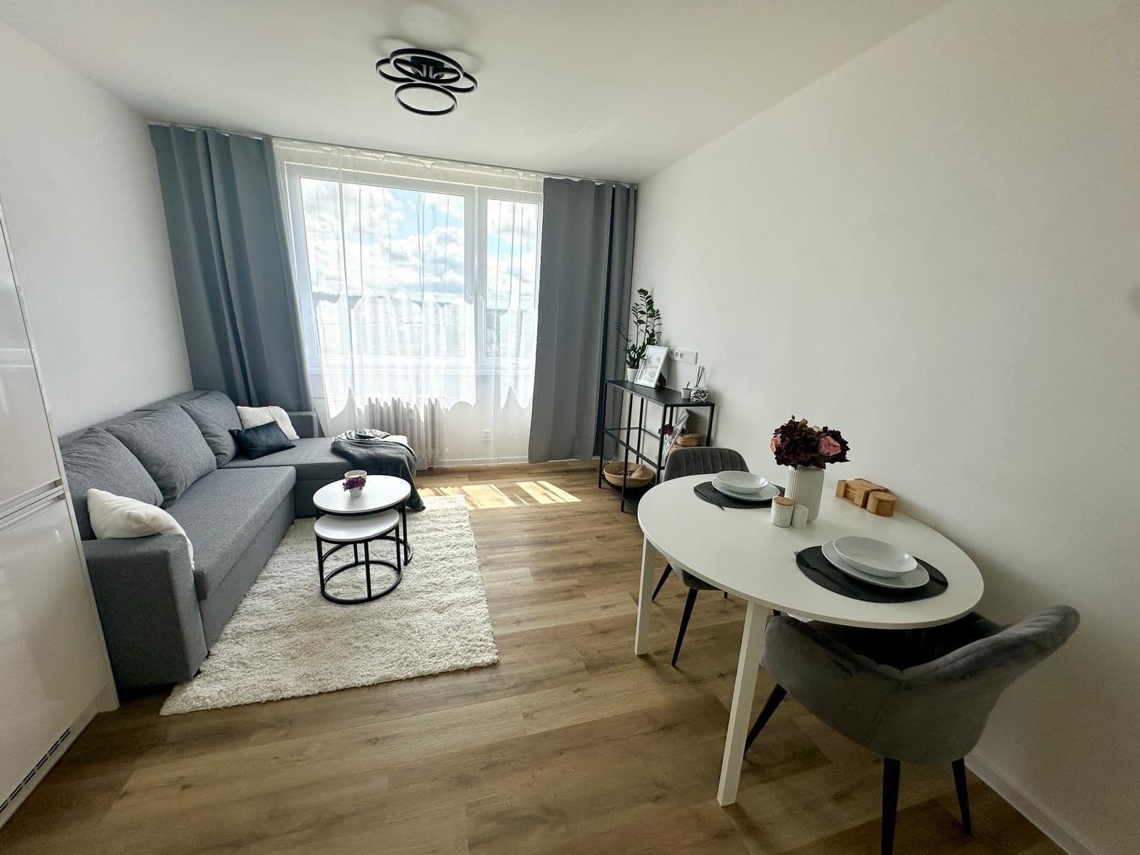 Prodej bytu 2+kk 46 m², Lonkova, Pardubice, Pardubický kraj Prodej bytu 2+kk 46 m², Lonkova, Pardubice, Pardubický kraj