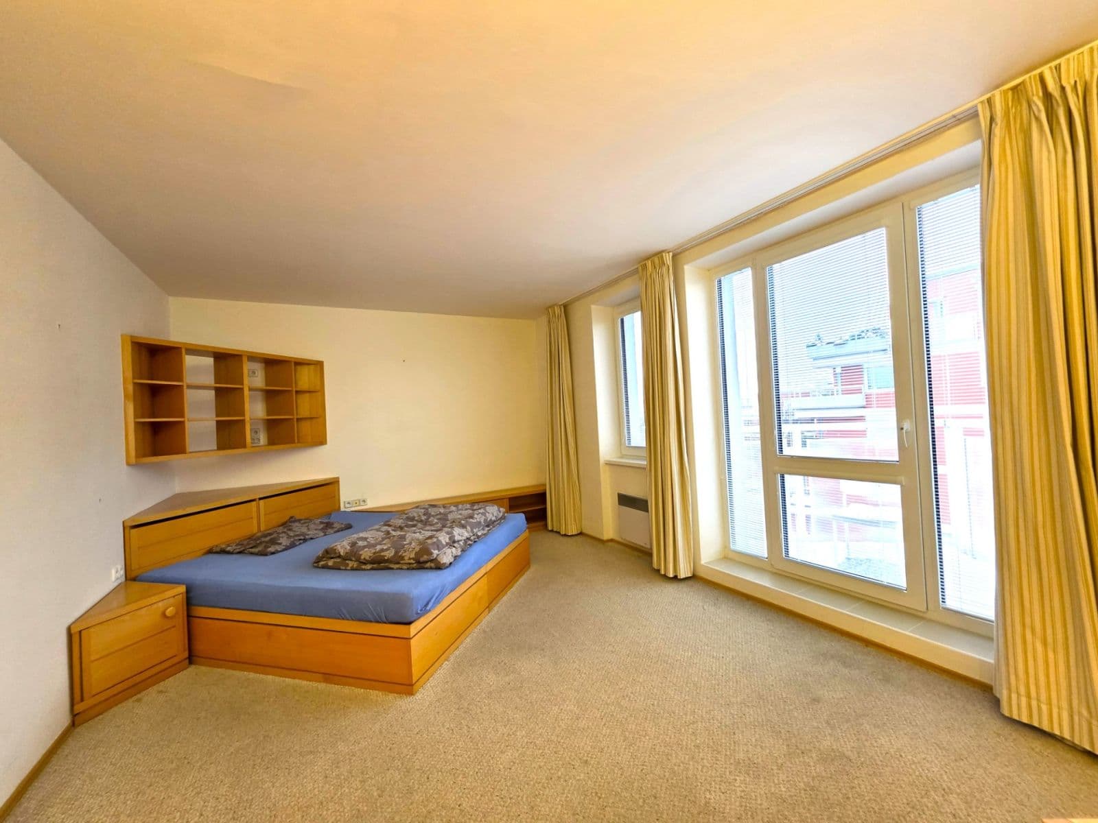 Pronájem bytu 1+kk 44 m², U Kříže, Praha, Praha Pronájem bytu 1+kk 44 m², U Kříže, Praha, Praha