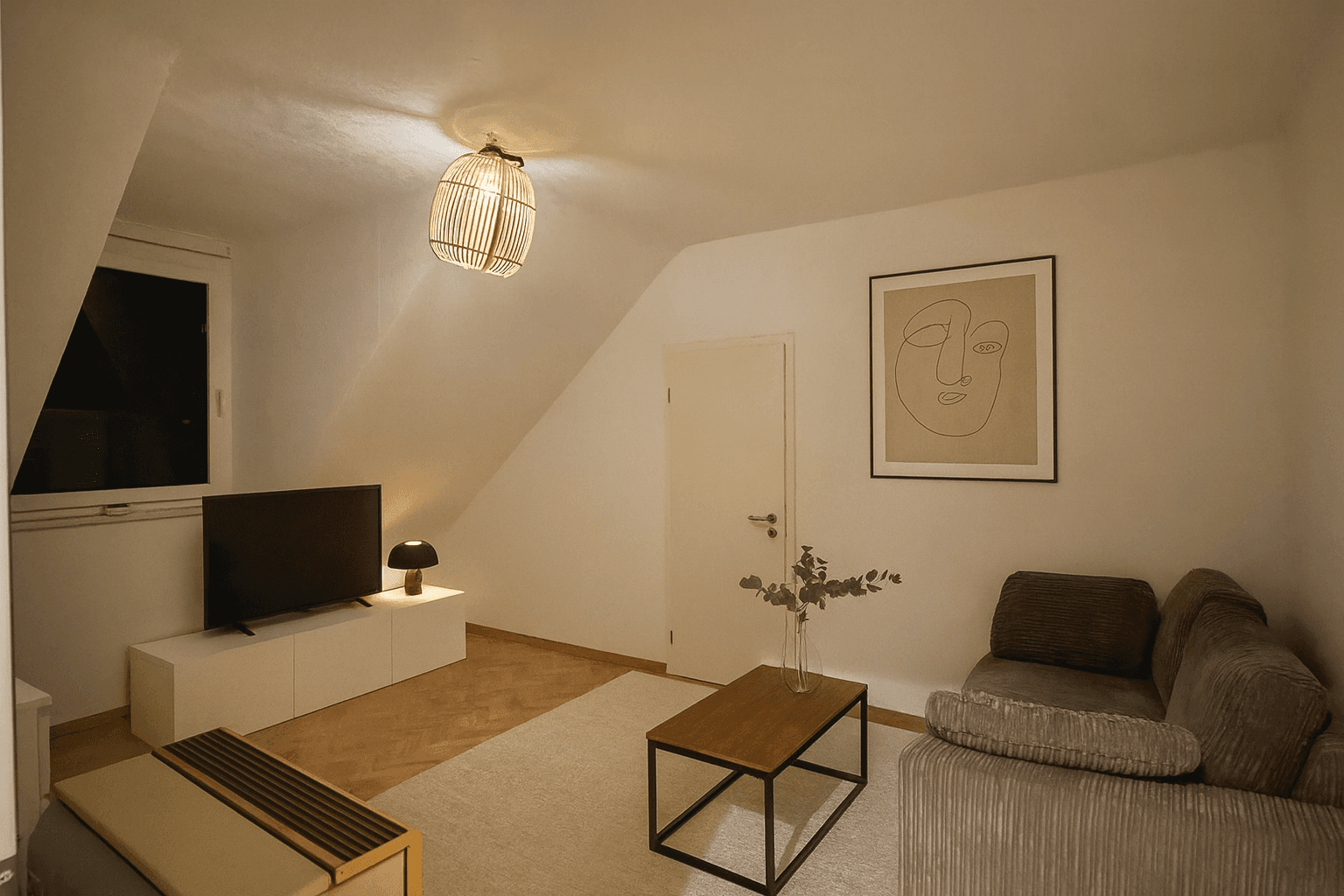 Pronájem bytu 2+1 40 m², Stuttgart, Bádensko-Württembersko Pronájem bytu 2+1 40 m², Stuttgart, Bádensko-Württembersko