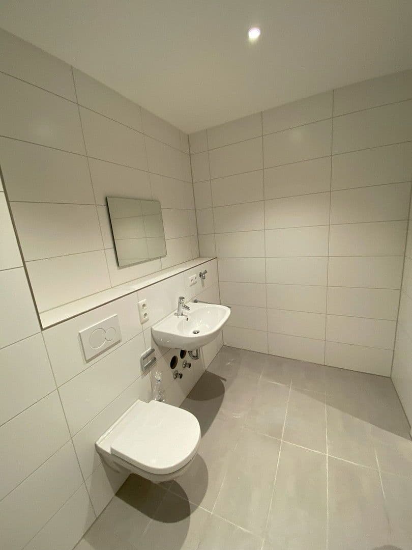 Pronájem bytu 1+1 39 m², Erlangen, Bavorsko Pronájem bytu 1+1 39 m², Erlangen, Bavorsko