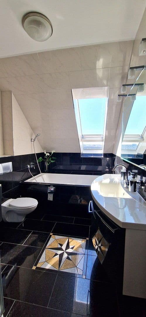 Prodej bytu 4+kk 120 m², Freidingstr., 15, Hannover, Dolní Sasko Prodej bytu 4+kk 120 m², Freidingstr., 15, Hannover, Dolní Sasko